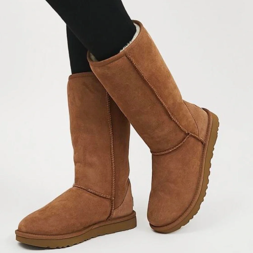UGG Australia Classic Tall 5815 Suede Sz 6 Sheepskin BOOTS Chestnut Women